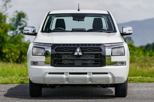 triton_mega_cab_15