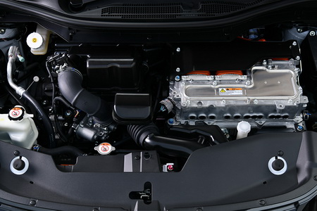 Engine-Xpander-HEV-1